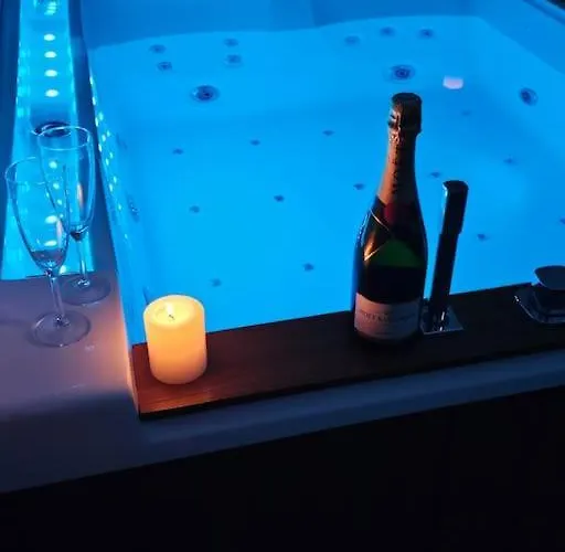 Loft/Jacuzzi L\'Instant