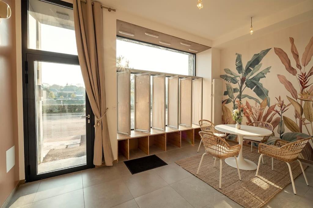 Loft/jacuzzi L'instant Apartment *